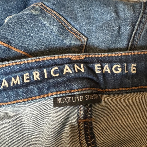 American Eagle Distressed Blue Jeans - Picture 2 of 4